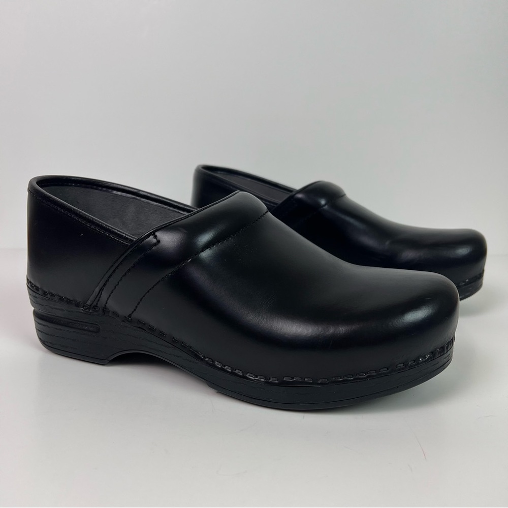 Dansko Clogs Size 41 Professional Nursing Comfort Clogs Slip On Leather Comfy